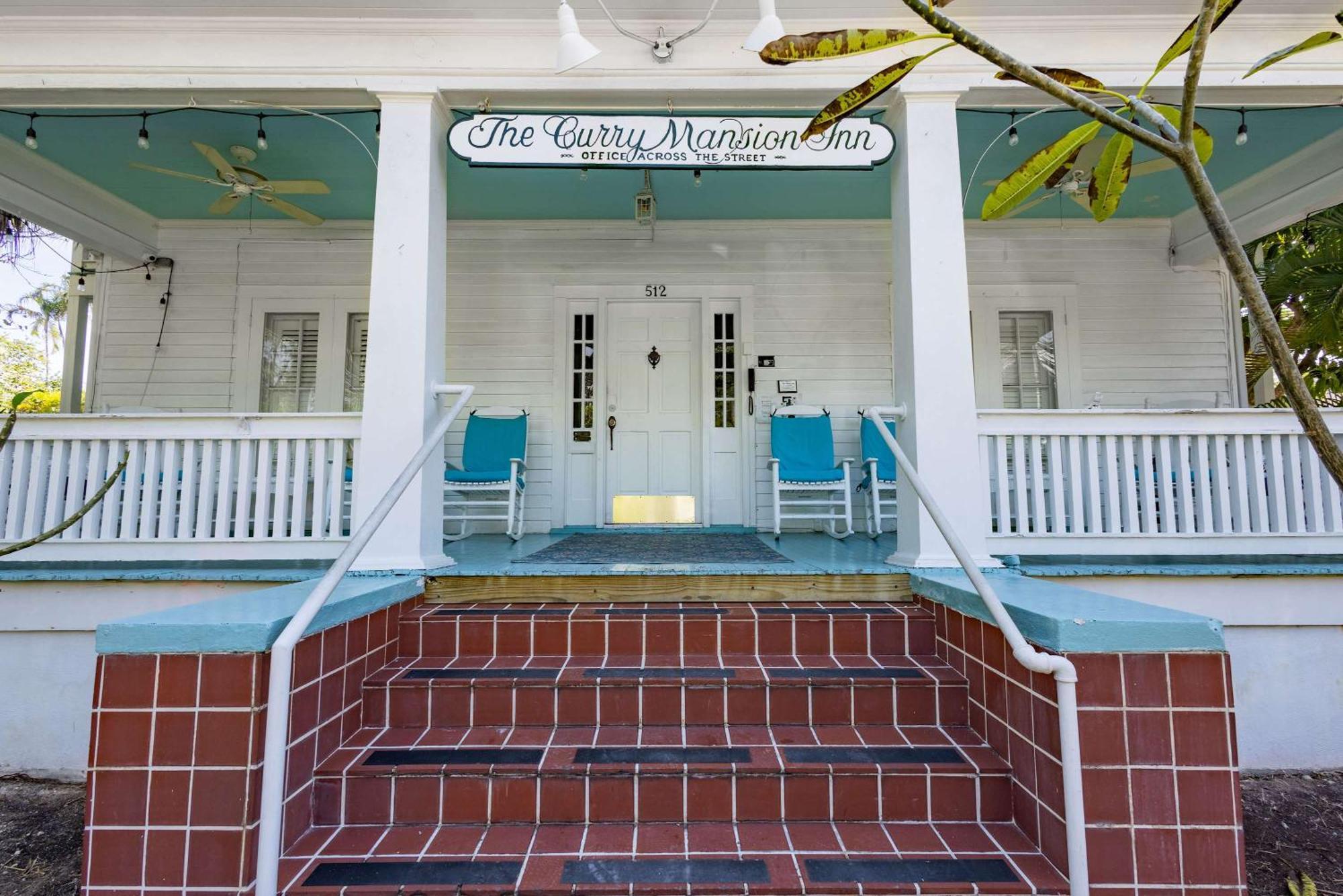 Deluxe King With Balcony - At James House With Parking! คีย์เวสต์ ภายนอก รูปภาพ