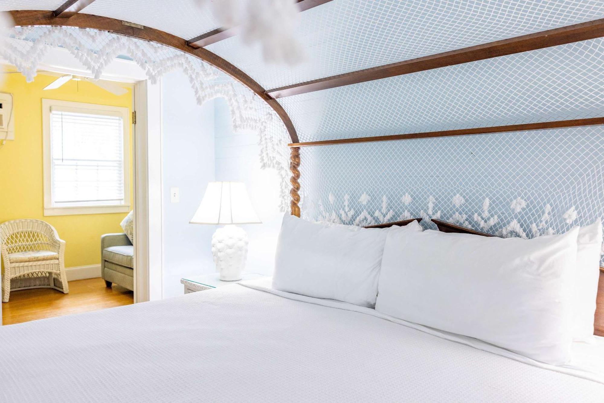 Deluxe King With Balcony - At James House With Parking! คีย์เวสต์ ภายนอก รูปภาพ